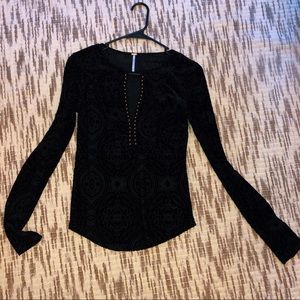 Black long sleeve shirt.